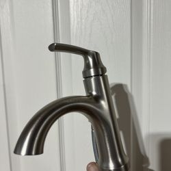 Moen REDUCED 