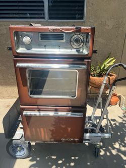 Okeefe & Merritt wall oven and stove top