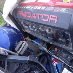 Used Preditor Generator  9000 7250 Pull N Push Button Start