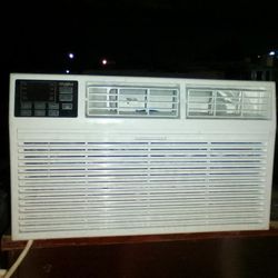 WHIRLPOOL Window Type A/C Unit