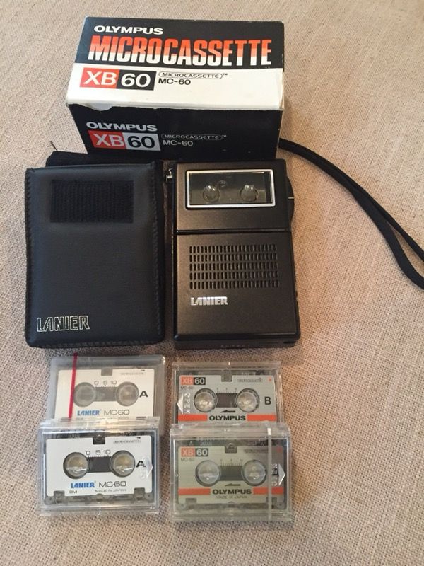 Lanier tape recorder model MS 105 with case and 5 new Olympus microcassette’s working condition