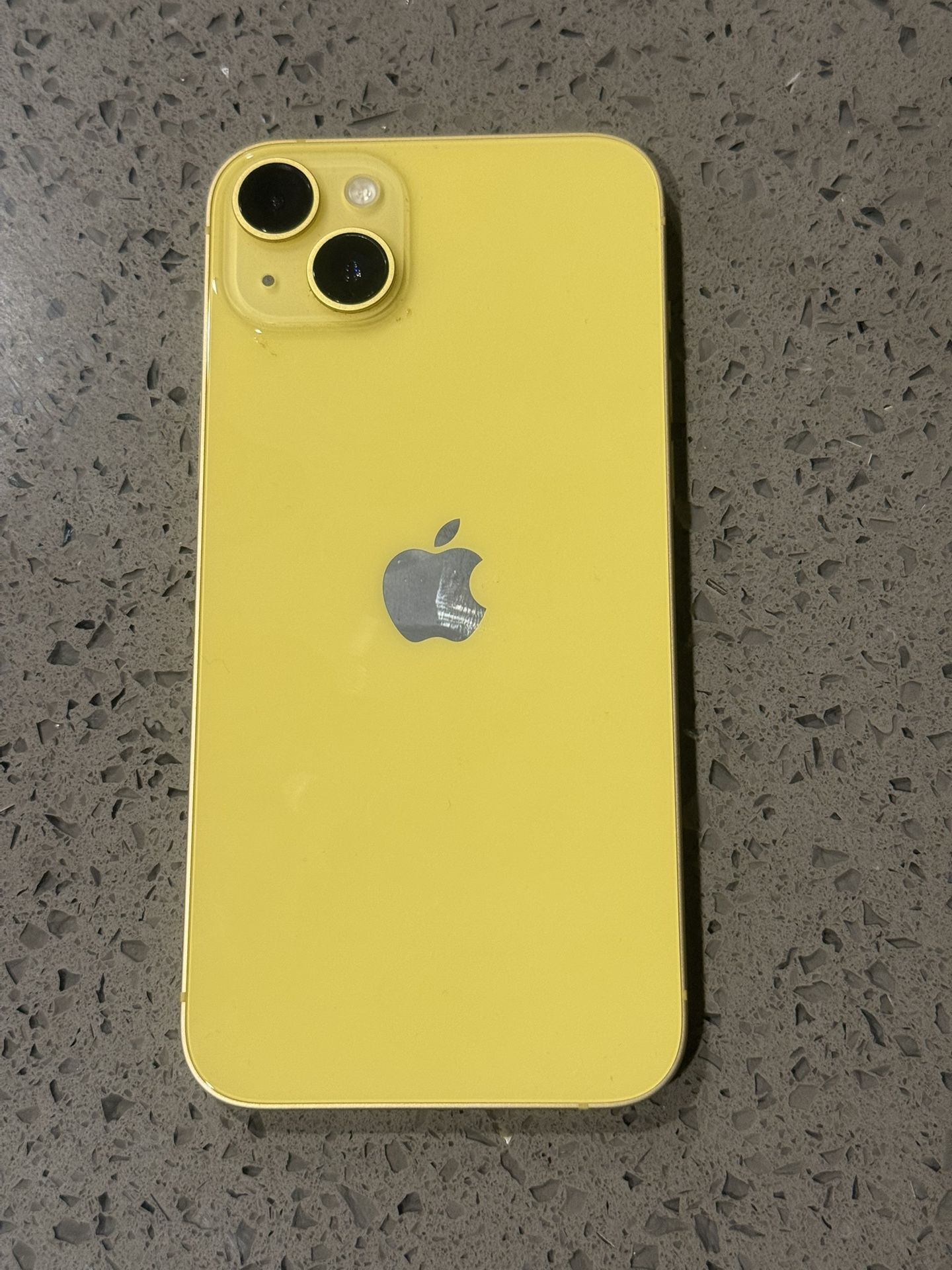 iPhone 14 Plus