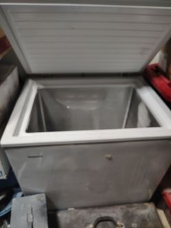 Hotpoint Chest Freezer