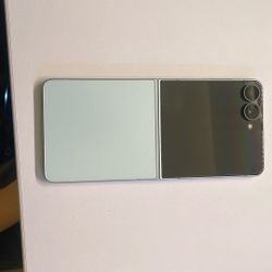 Samsung Galaxy Flip7 And Watch 8