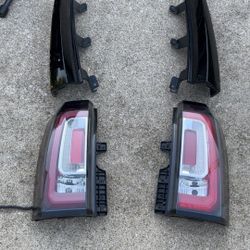 2015 GMC Yukon Tail Lights 