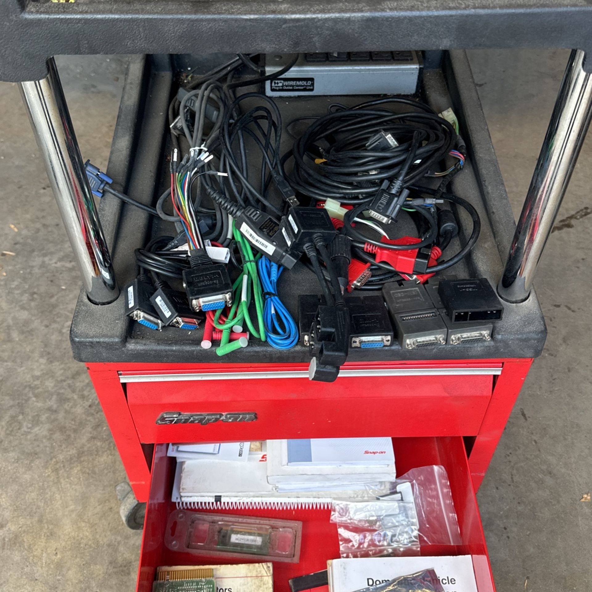 MODIS SNAPON UTILITY CART  $250.