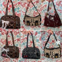 ✨vintage coach✨