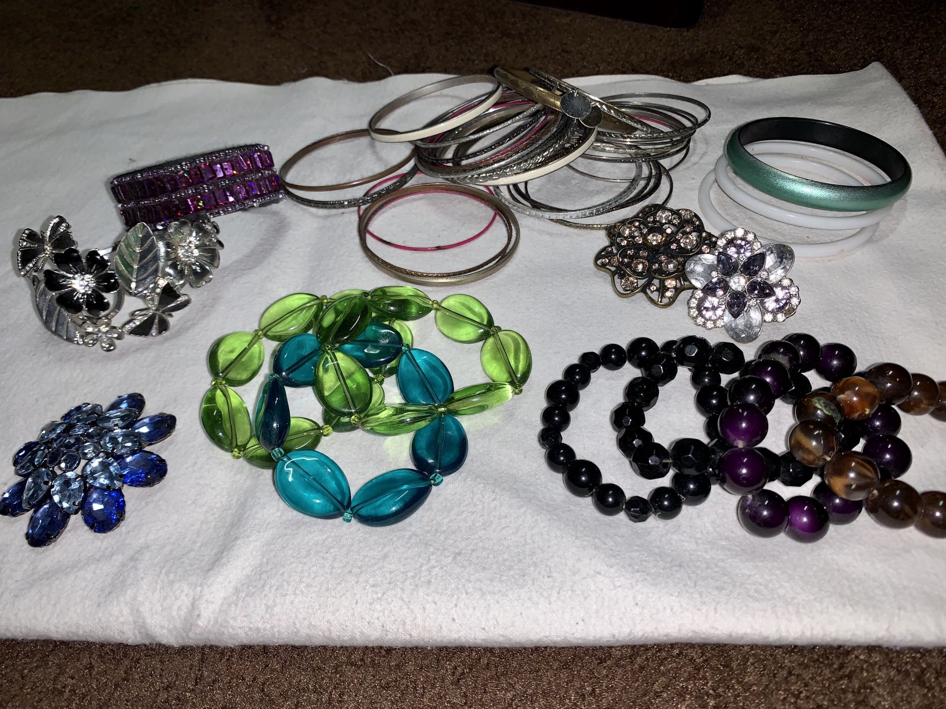 Costume Jewelry! *MAKE OFFER*