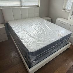 NEW BED FRAME QUEEN SIZE WITH MATTRESS AND BOX SPRING 