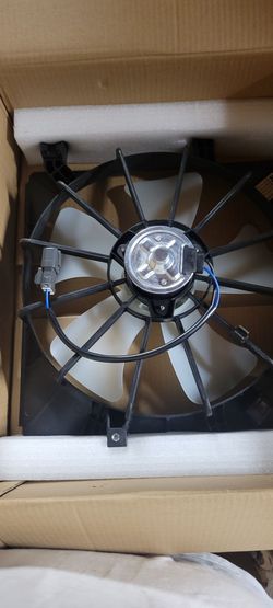2001----2005 Honda Civic  radiator cooling auxiliary fan
