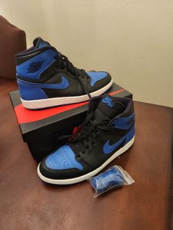Nike  size 9.5 tenis de hombre Seminuevos $100 firme