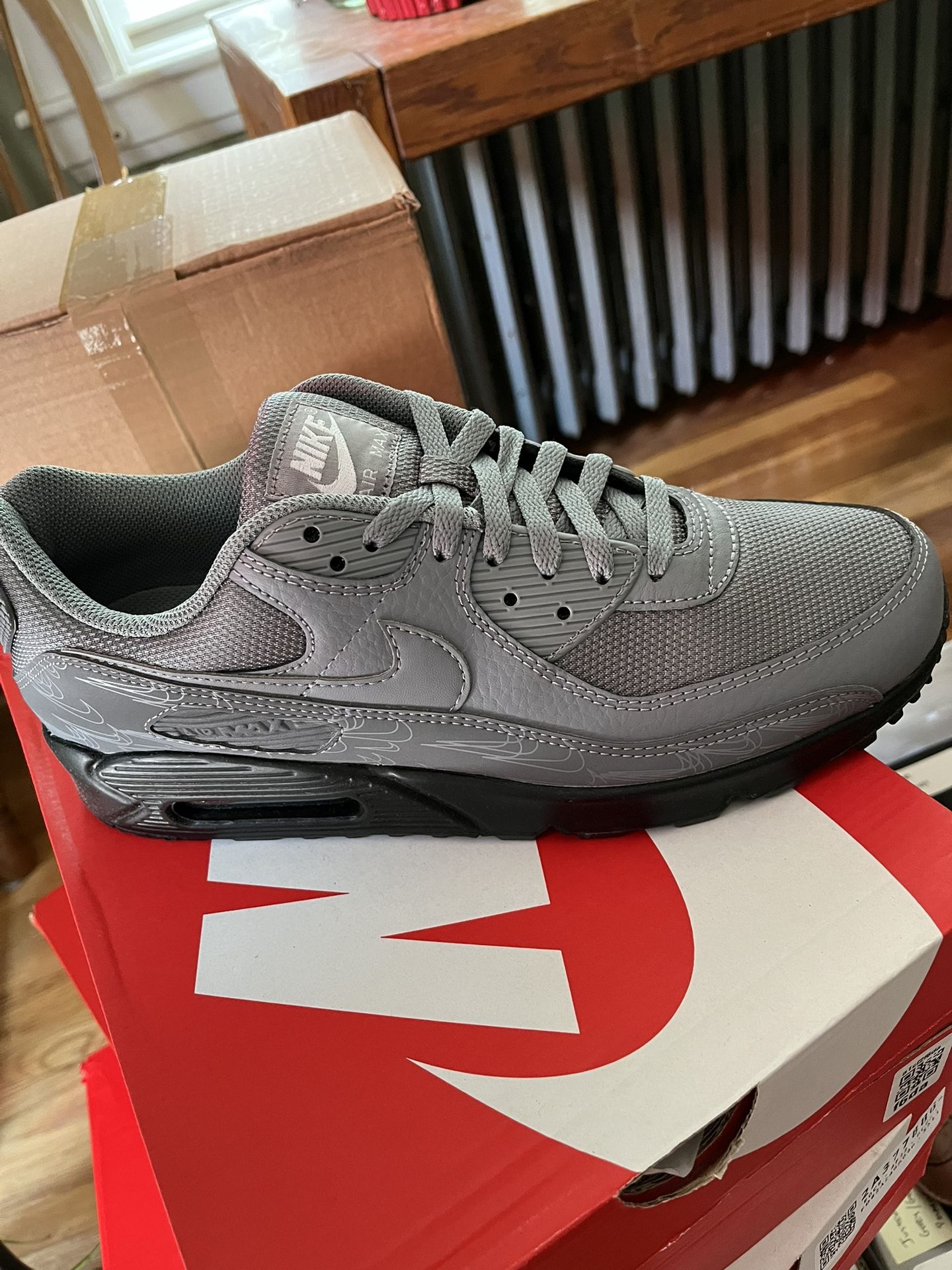 NIKE AIR MAX 90. SIZE 11. Cool Gray/Black. Brand New In Box. 
