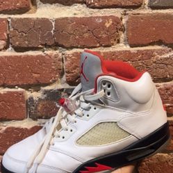 Jordan 5 Fire Red Size 10.5
