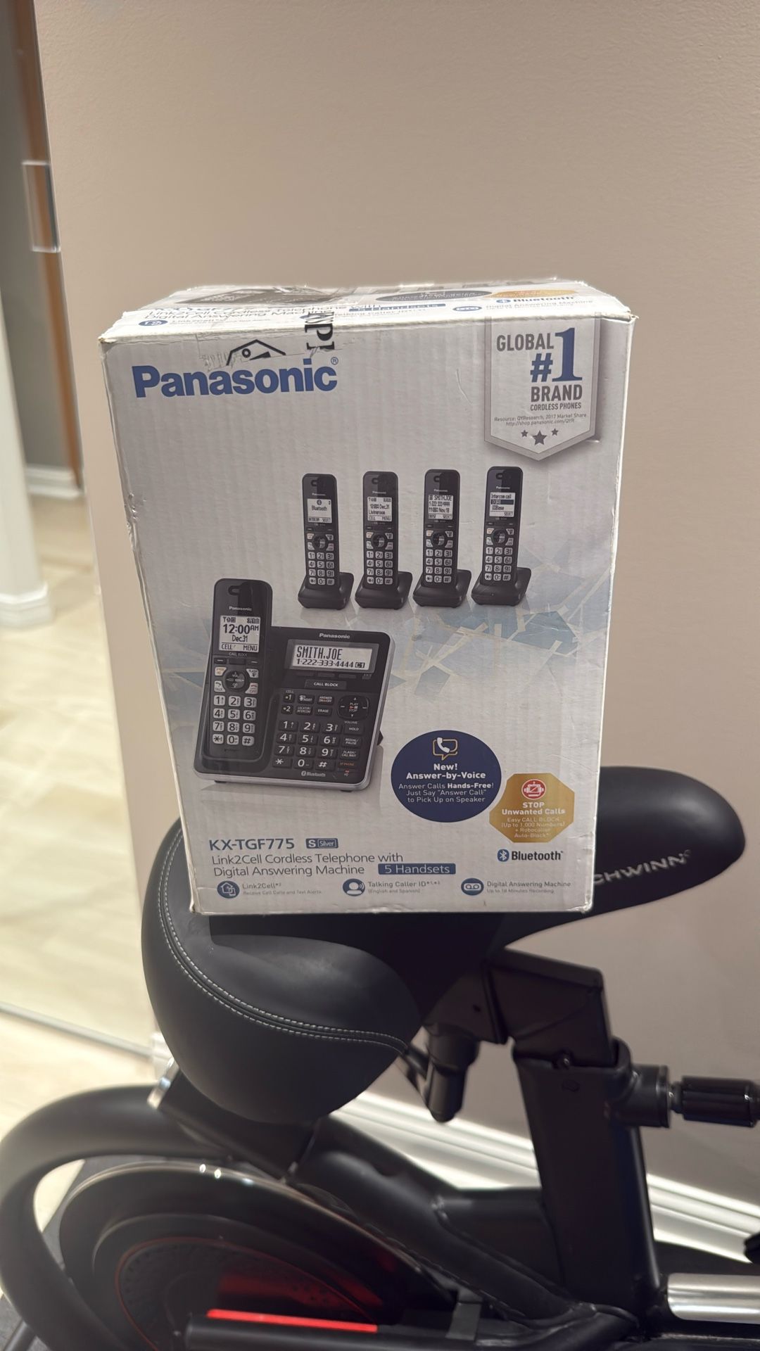 Panasonic 5 Handset And Cordless Answering Machine Digital Bluetooth