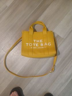 Marc Jacobs The Tote Bag Yellow