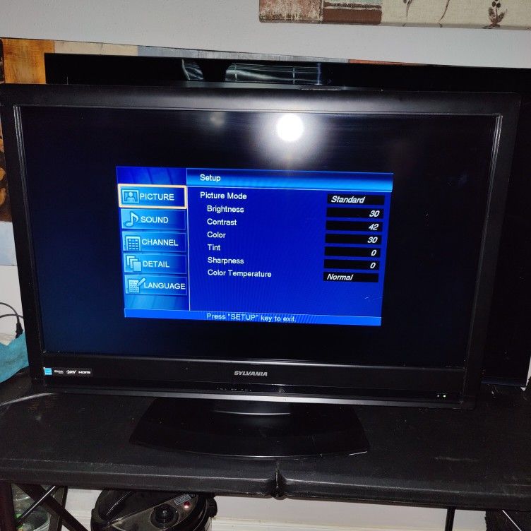 Sylvania LC320SLX LCD TV 1080i