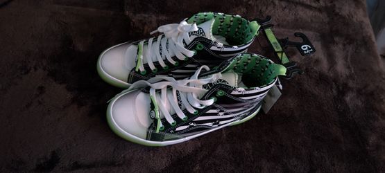 Beetlejuice Shoes 6 1/2 