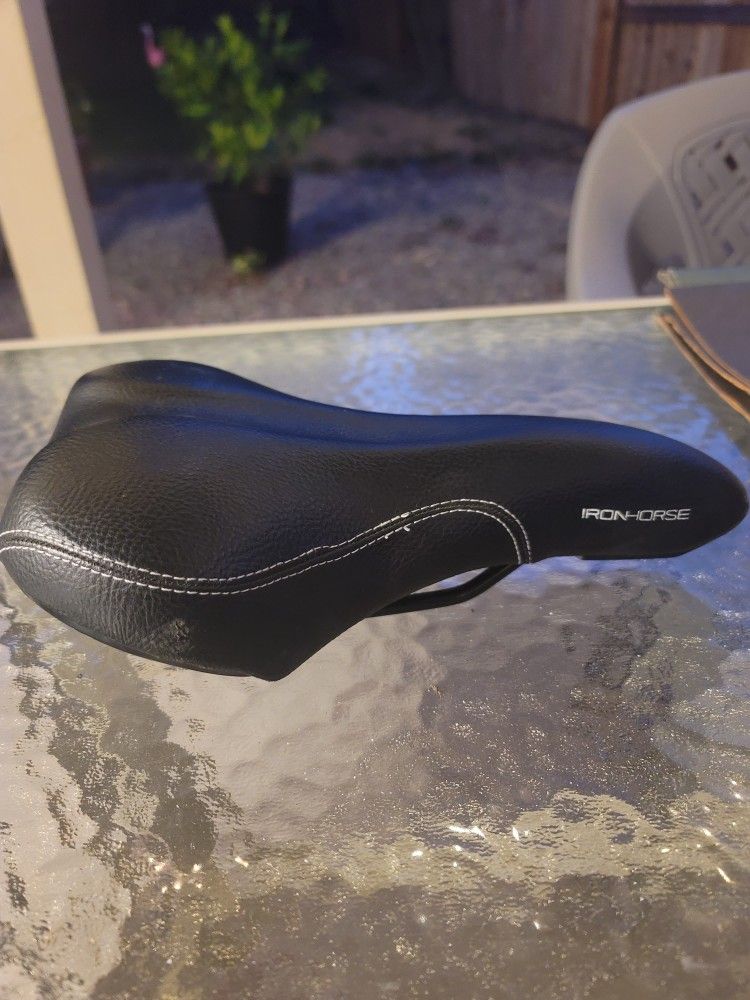 Ironhorse Mountain Bike Seat