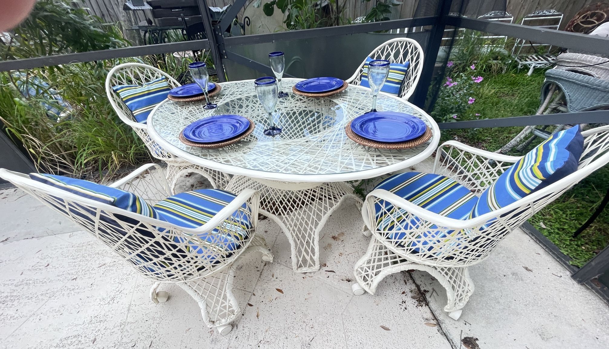 MCM Woodard Eiffel Indoor/Outdoor Patio Set
