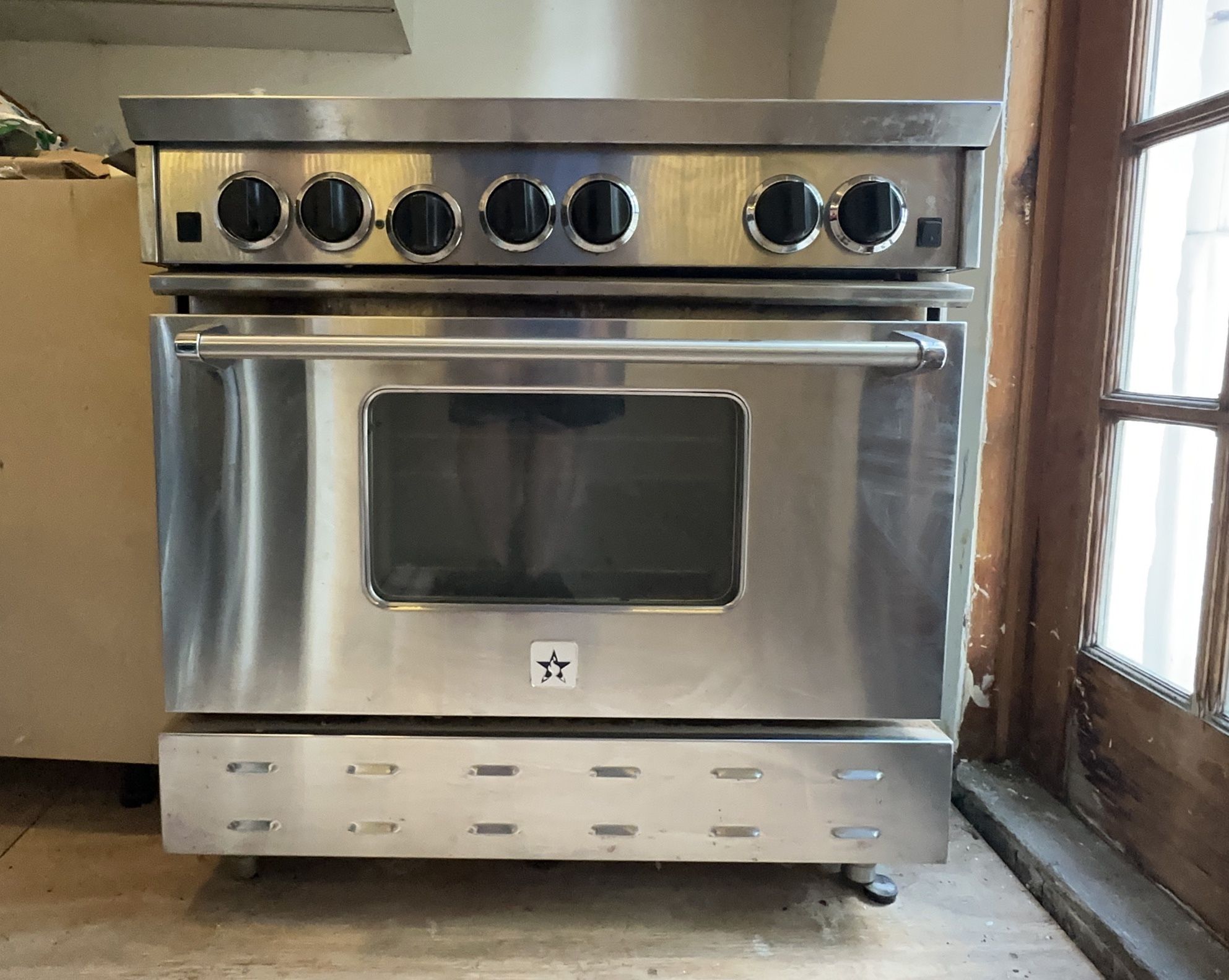 36" Bluestar range RNB366BV1