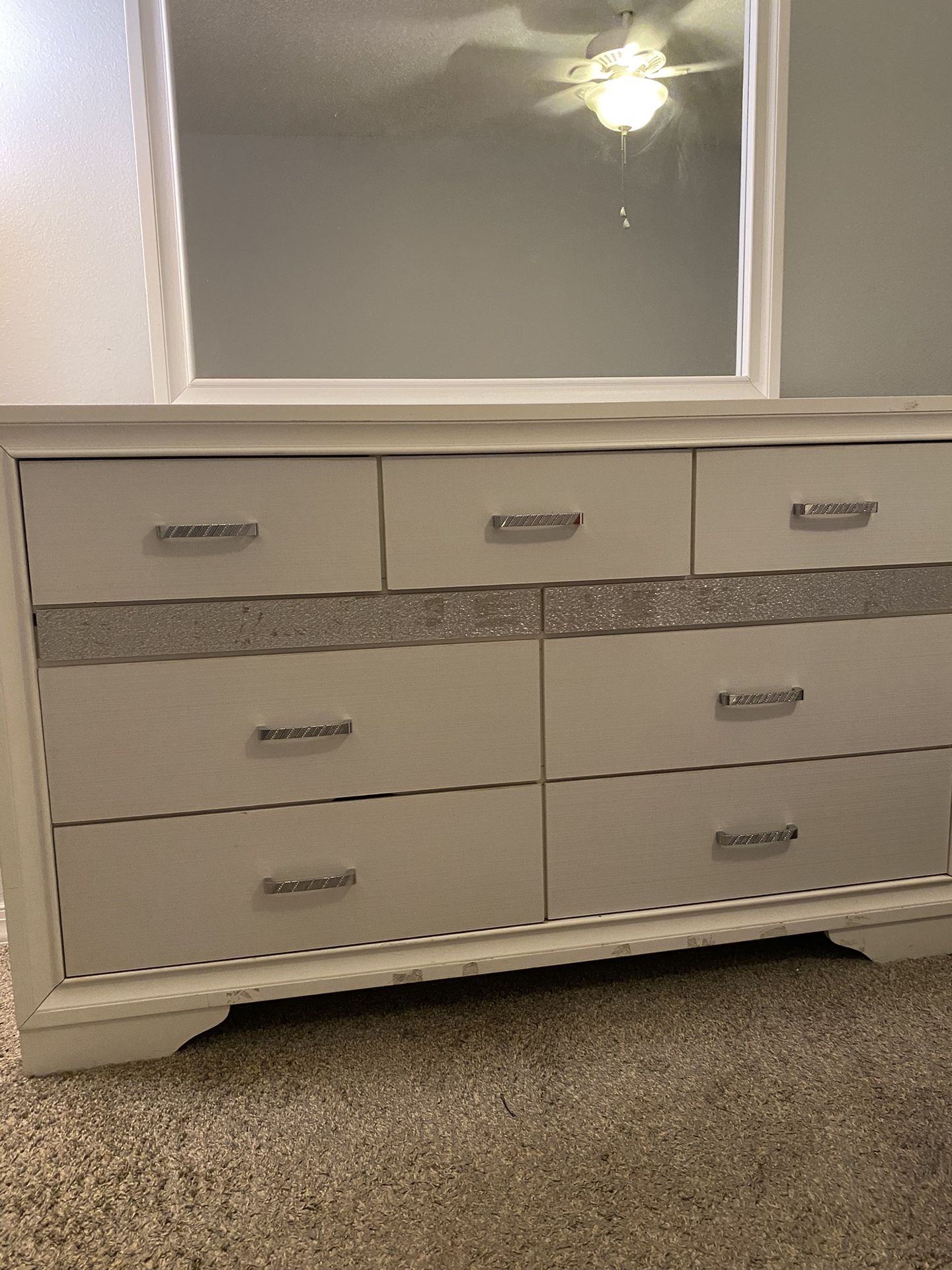 7-drawer Dresser with Mirror