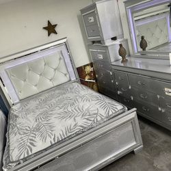 New Beautiful Grey Bedroom Set