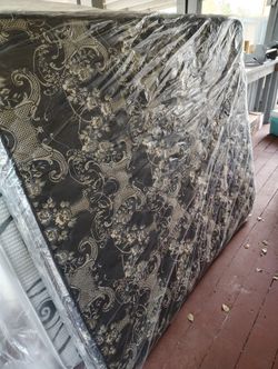 Queen Size Mattress 
