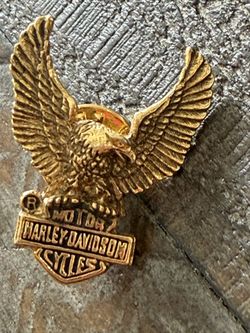 VINTAGE 1960'S-70'S ? HARLEY DAVIDSON MOTOR CYCLES EAGLE WINGS UP PIN