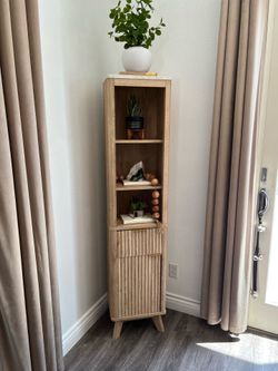 Slim bookcase