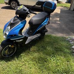 Bintelli Scorch Moped