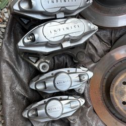 G37/Q50/370z Akebono Calipers