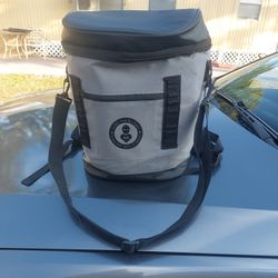 20 Can Backpack Cooler