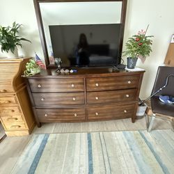 Multiple Bedroom Items For Sale/Best offer 