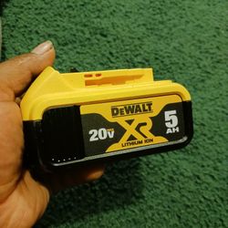 Batería Dewall Nueva