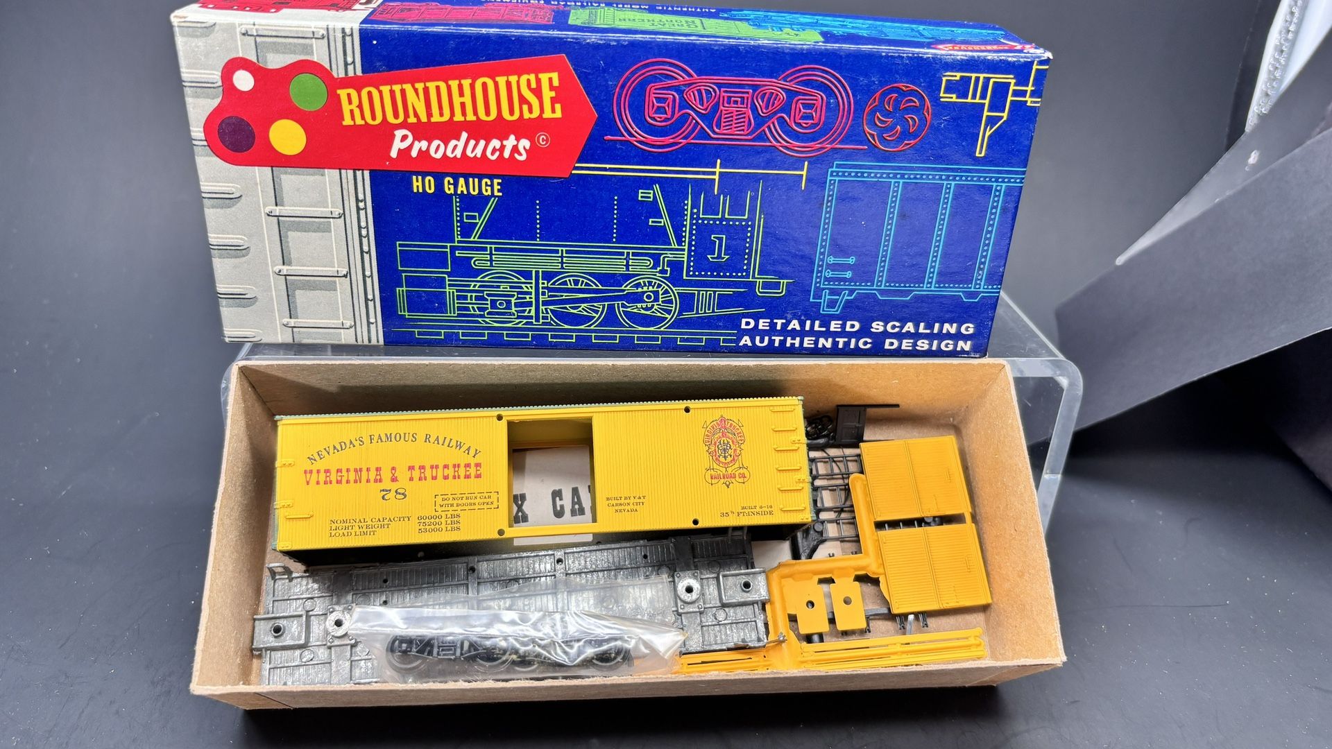 Roundhouse HO Gauge 36' Box Car Virginia & Truckee Nevada Railway w/Original box