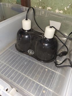 ZooMed Double Dome Light Fixture 
