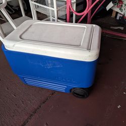 Igloo Wheelie Cool Cooler 