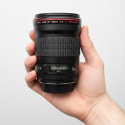 Canon EF 135mm f/2L USM  Camera Lens