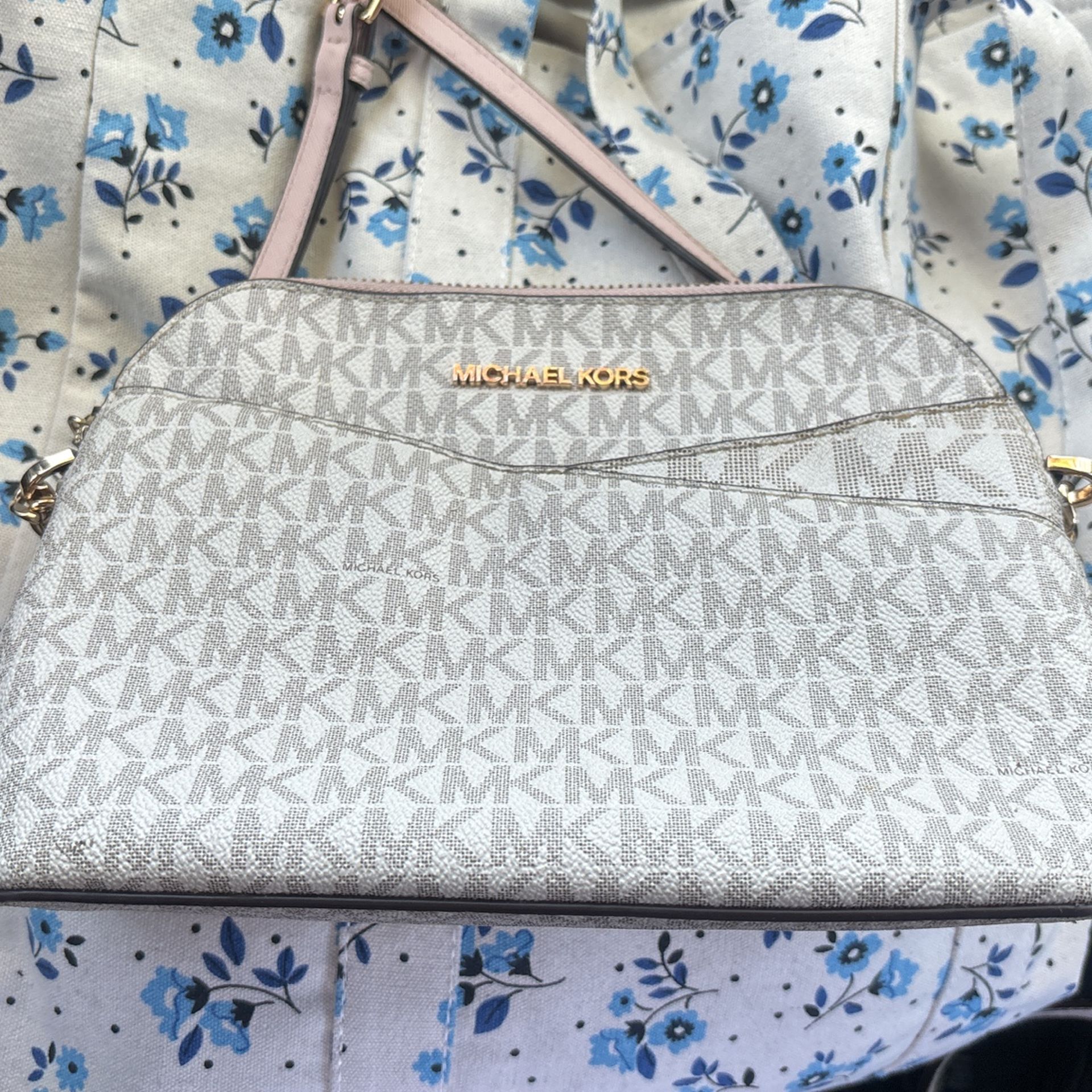 MICHAEL KORS Logo Dome Crossbody Bag