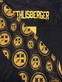 Forever Collectibles Pittsburgh Steelers single piece scarf/100% polyester