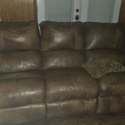 Leather Reclining Sofas