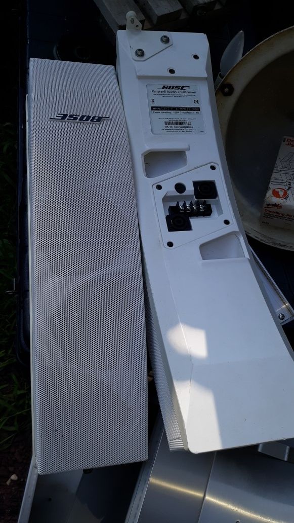 Like new professional Bose speakers