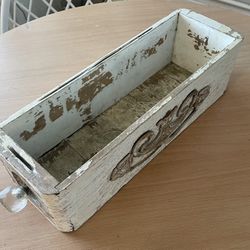 Vintage distressed wooden drawer / organizer 🤍