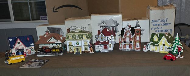 CHRISTMAS SNOW VILLAGE