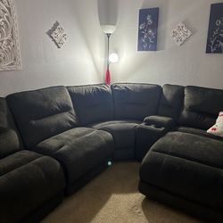 Pacifica Gray Power Recalling Sofa 