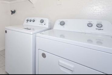Whirlpool Washer & Dryer Set – Clean, Works Great!