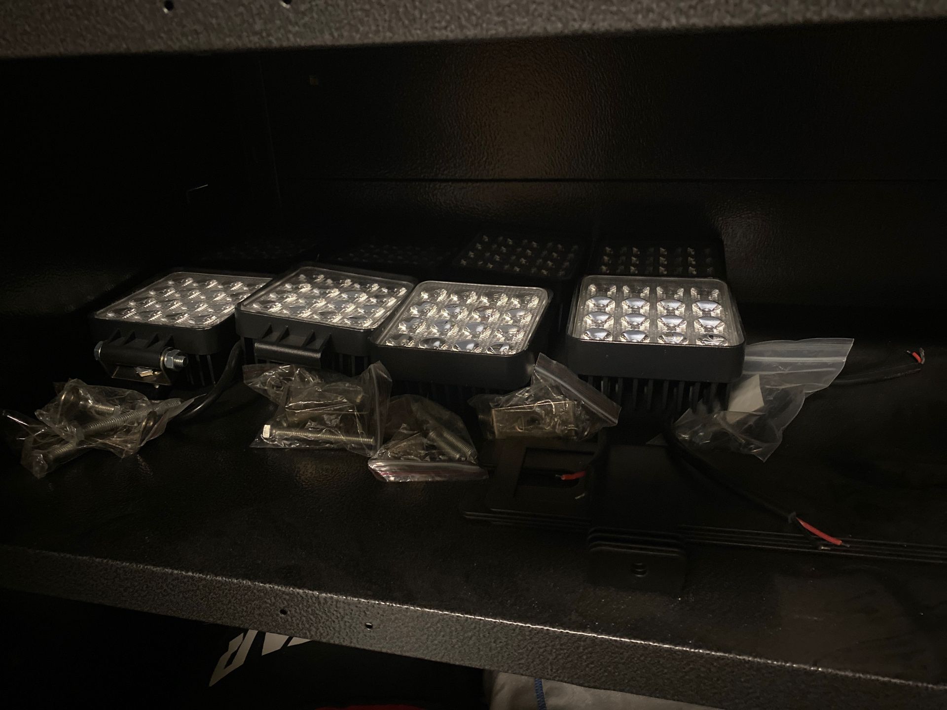 LED 12v work lights - qty 8