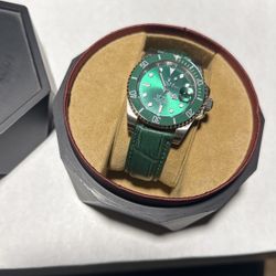 Luxury wristwatch jewelry