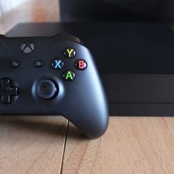 Xbox One X Excellent Condition (Star Wars)