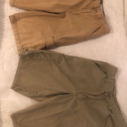 Shorts or bermudas for young- man / bermudas o pantalones cortos sizes 18